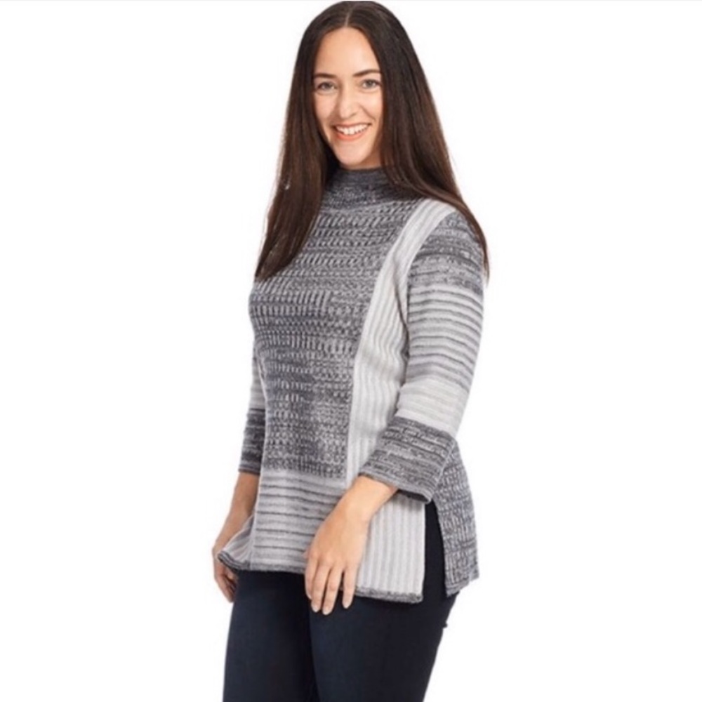 Grey Colorblock Design Mock Neck Sweater